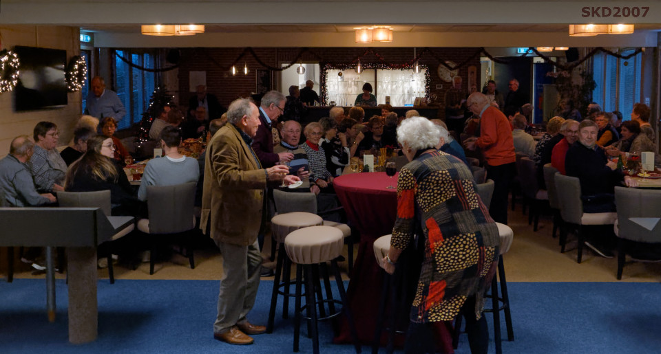 P1042326 web99 grote belangstelling