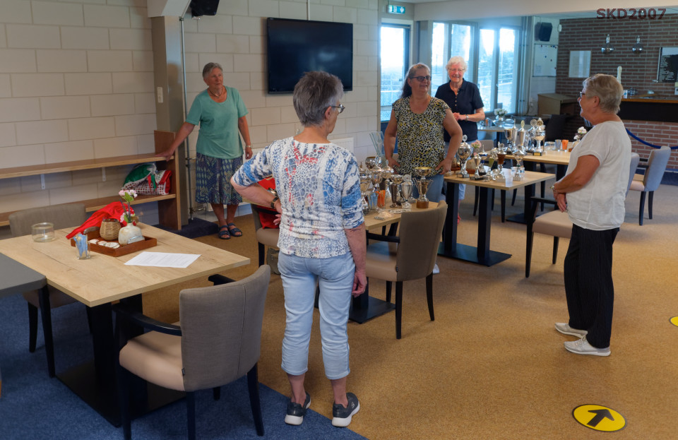 P6132508 stoelendans web97